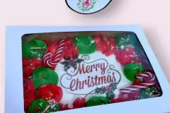 Christmas-themed-mini-sheet-cake